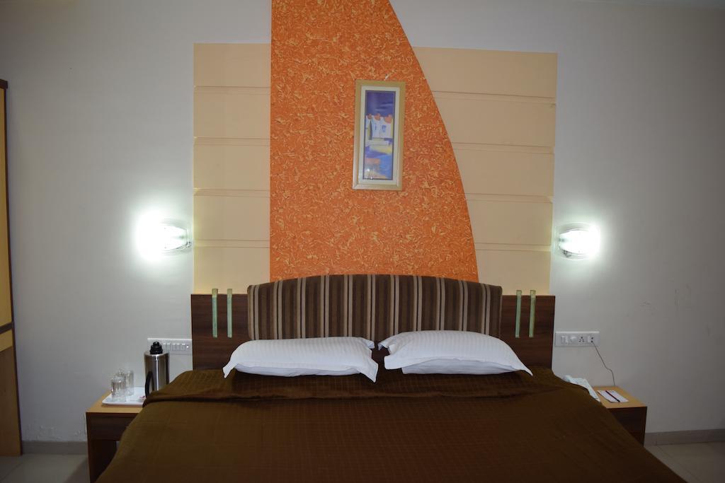 ホテルJai Residency Gāndhīdhām 部屋 写真
